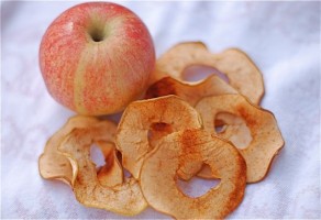 Cinnamon-Sugar Apple Chips