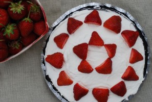 Strawberry Parfait Pie