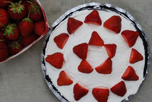 Strawberry Parfait Pie