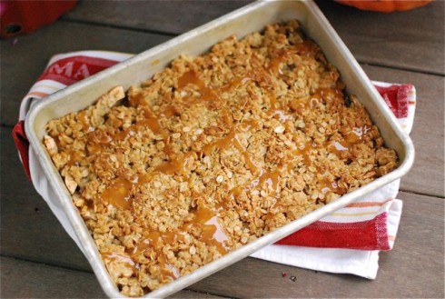 Caramel Apple Ginger Crumble