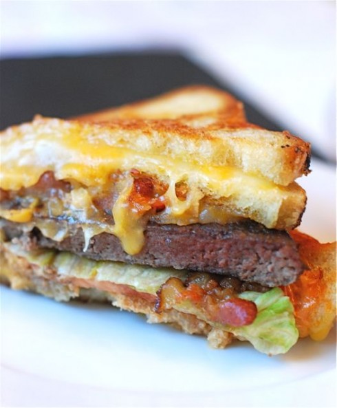 Burger Grilled Cheese