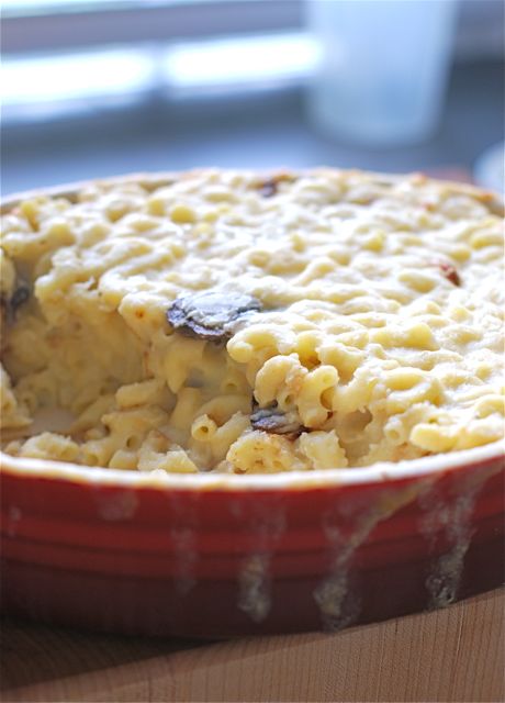 Macaroni with Caramelized Onions & Mushrooms