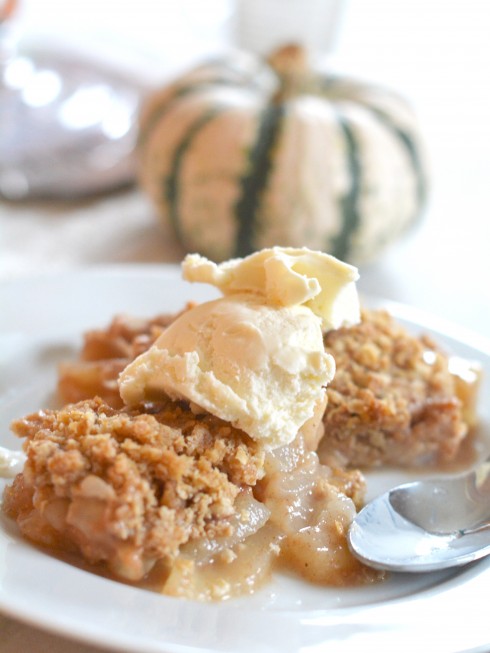 Cinnamon Pear Crumble | The Naptime Chef