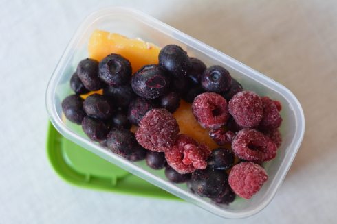 Packing Fruit in Lunchboxes | The Naptime Chef