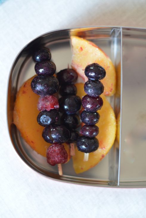 Packing Fruit in Lunchboxes | The Naptime Chef