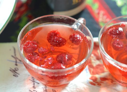 Berry Sparkly New Year's Eve Punch | The Naptime Chef